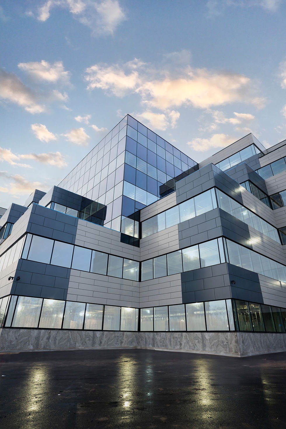 Thalwei Abstract office building